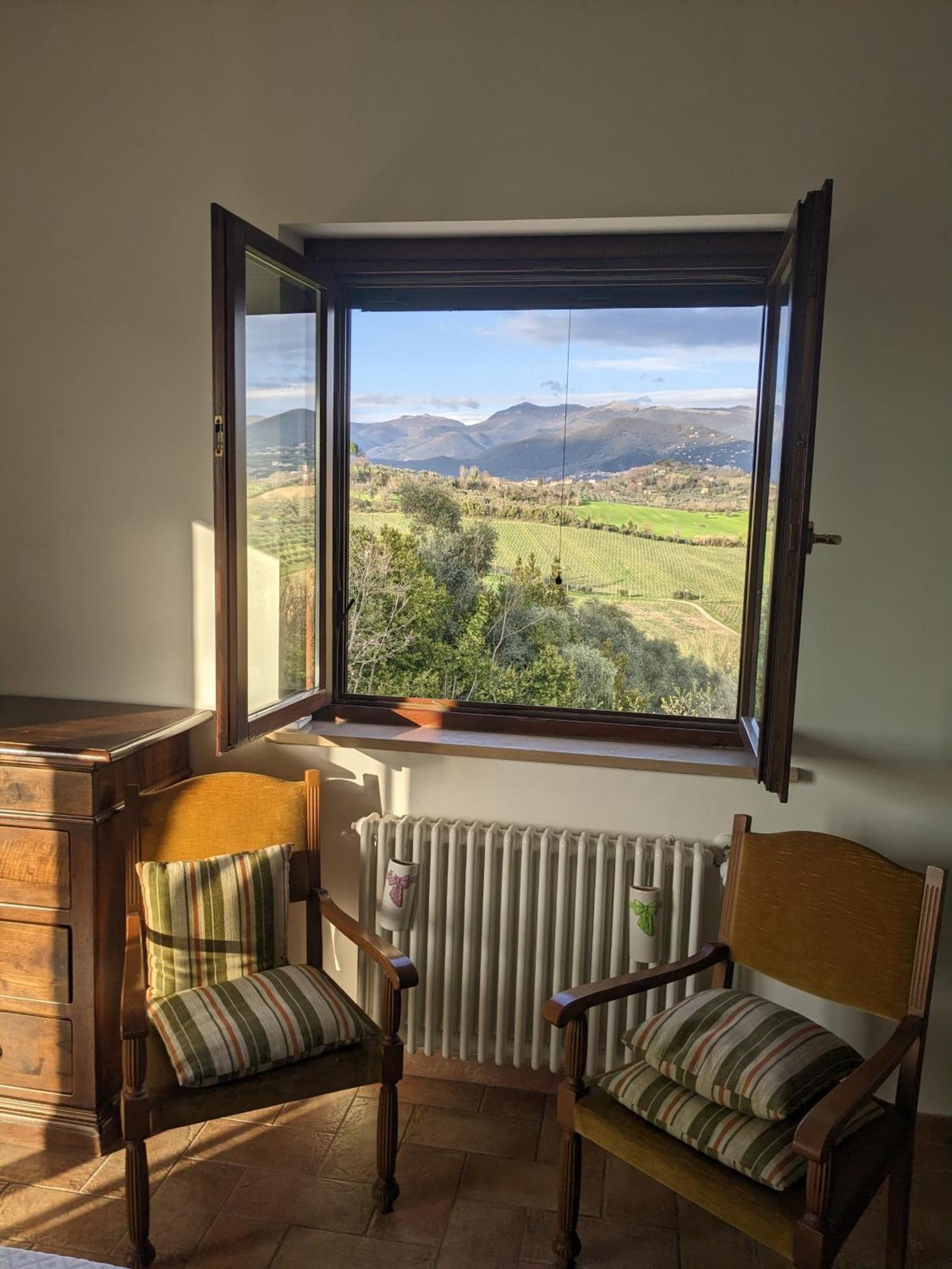 Villa Pacchini Poggio Mirteto Ruang foto