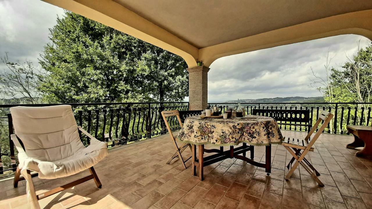 Villa Pacchini Poggio Mirteto Bagian luar foto
