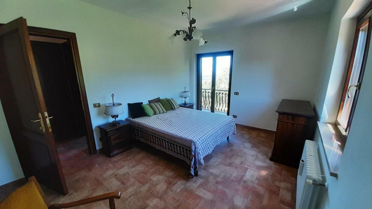 Villa Pacchini Poggio Mirteto Bagian luar foto